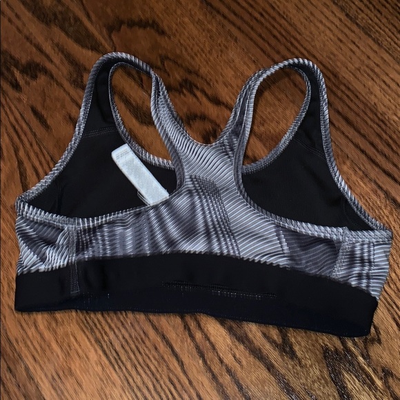 Nike Sports Bra - Picture 2 of 2